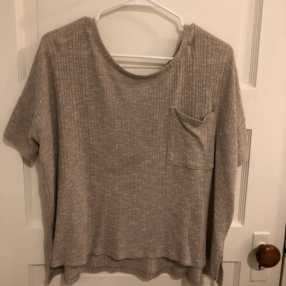 Brown tee shirt